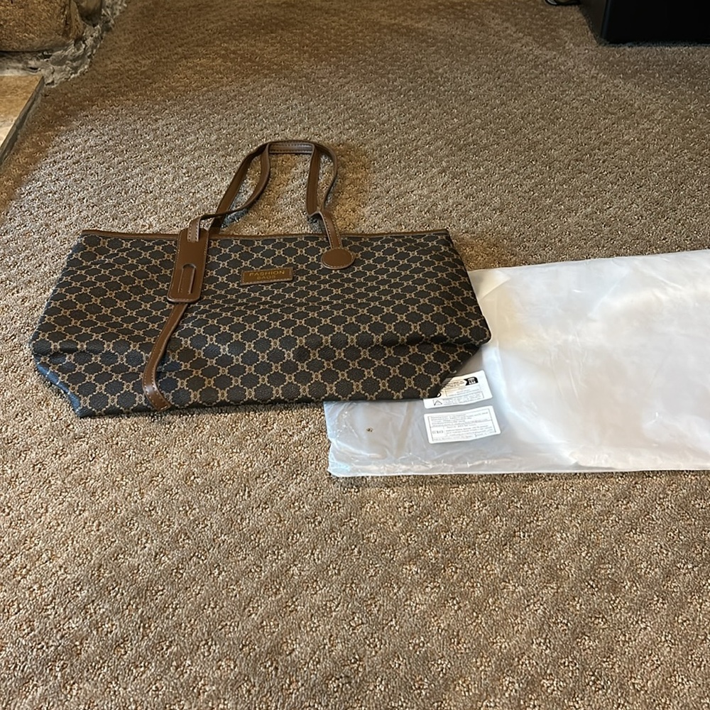 NWT Brown Tote Bag In Faux Leather - Picture 7 of 8